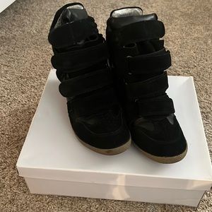 GUC Steve Madden Highlight Wedge Sneaker